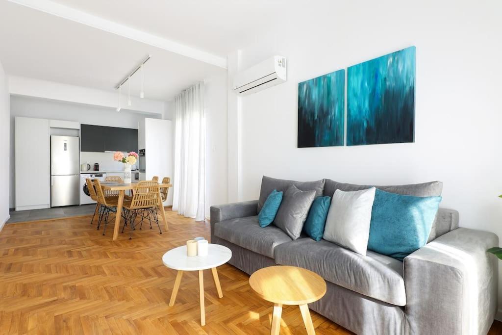 Blue Delta Apartment Palaio Faliro Athena Bagian luar foto